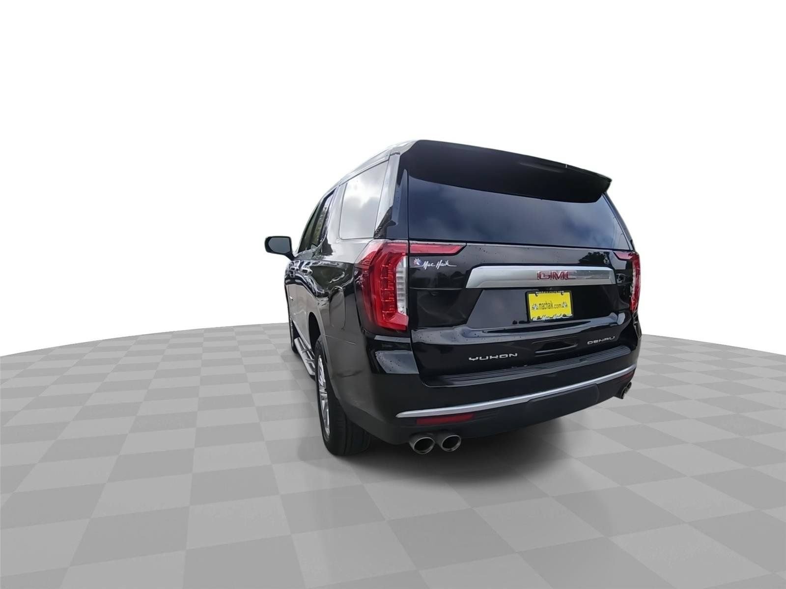 Used 2024 GMC Yukon Denali w/ Advanced Technology Package AWD/4WD image 7