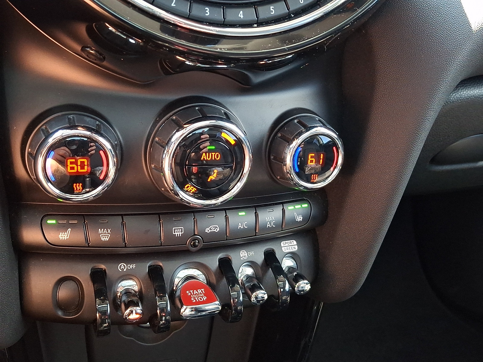 Used 2019 MINI Cooper S w/ Signature Upholstery Package FWD image 14