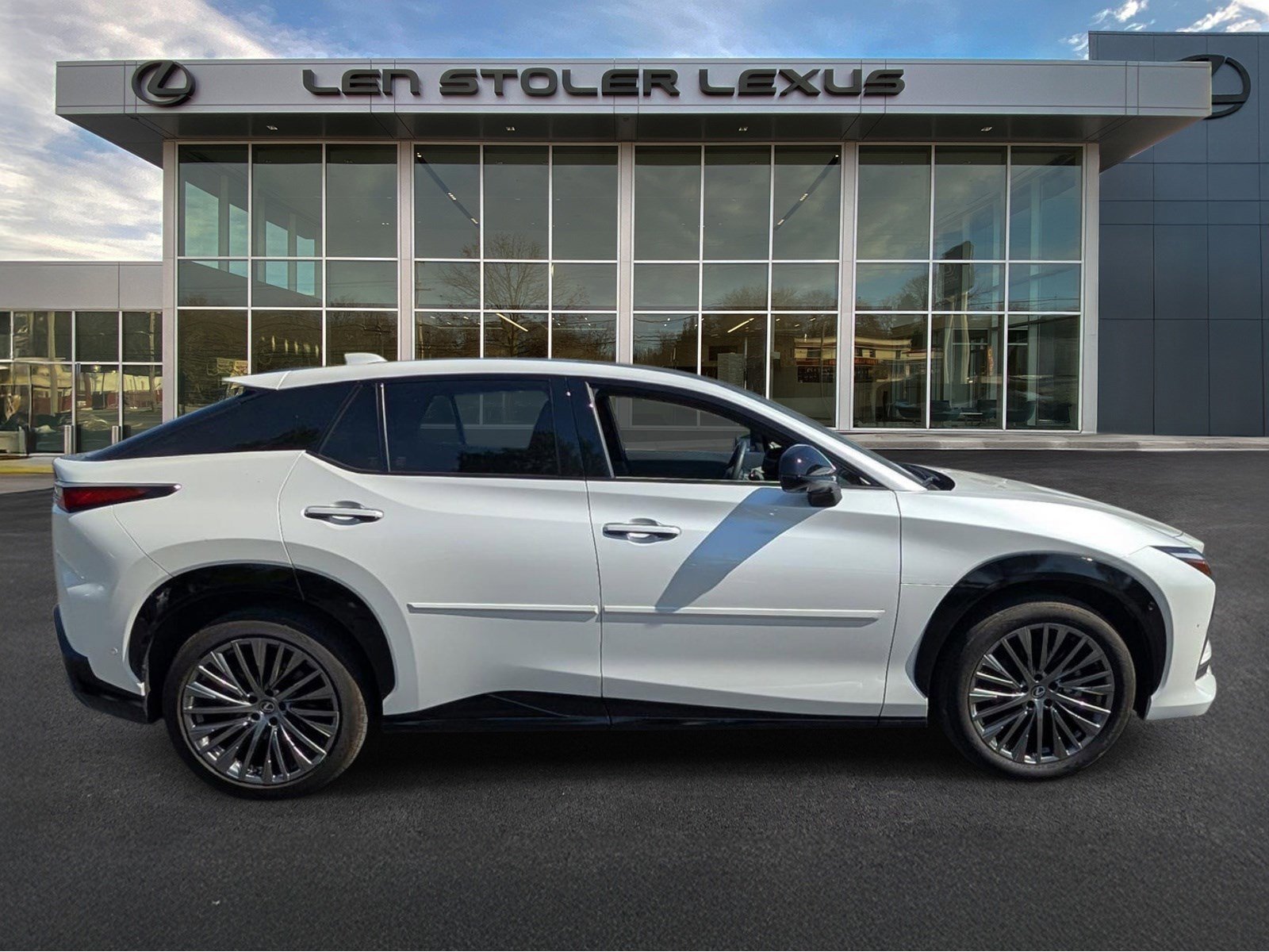 Used 2023 Lexus RZ 450e Premium w/ Accessory Package (2T) AWD/4WD image 2