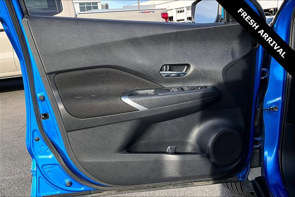 Used 2023 Nissan Kicks SV image 19