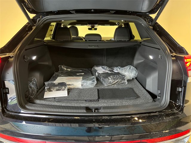 New 2026 Volkswagen Atlas Cross Sport SEL image 5