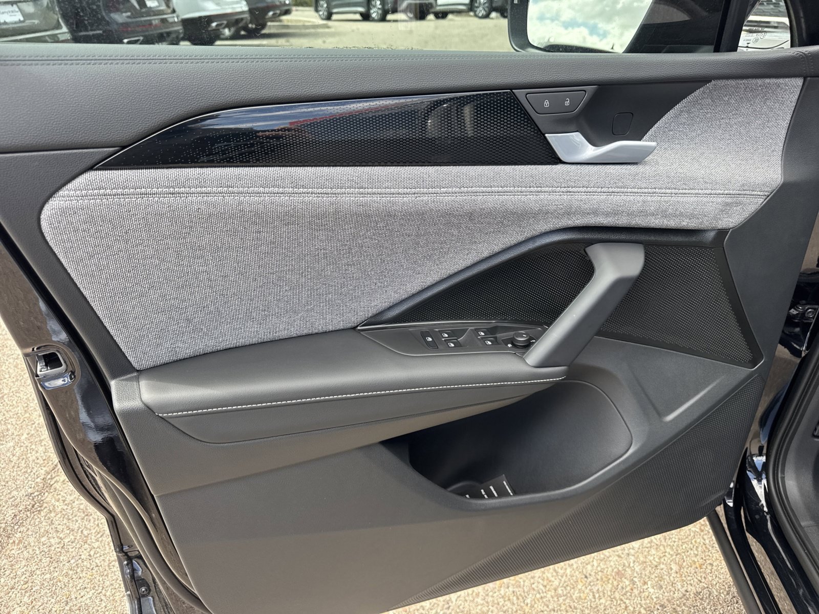 New 2026 Volkswagen Tiguan S FWD image 19