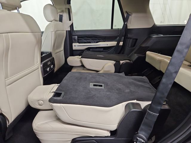 Used 2019 Ford Expedition Platinum image 40