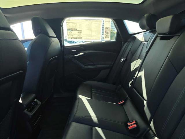 New 2025 Audi A6 e-tron Premium Plus image 17