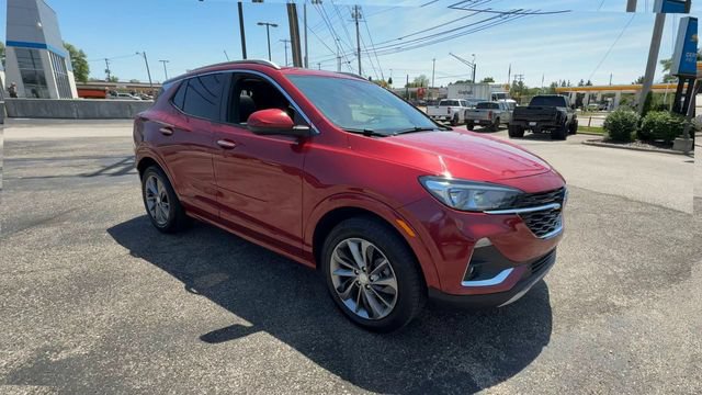 Used 2021 Buick Encore GX Select w/ Experience Buick Package AWD/4WD image 2