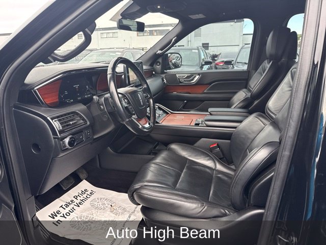 Used 2018 Lincoln Navigator Reserve w/ Technology Package AWD/4WD image 18