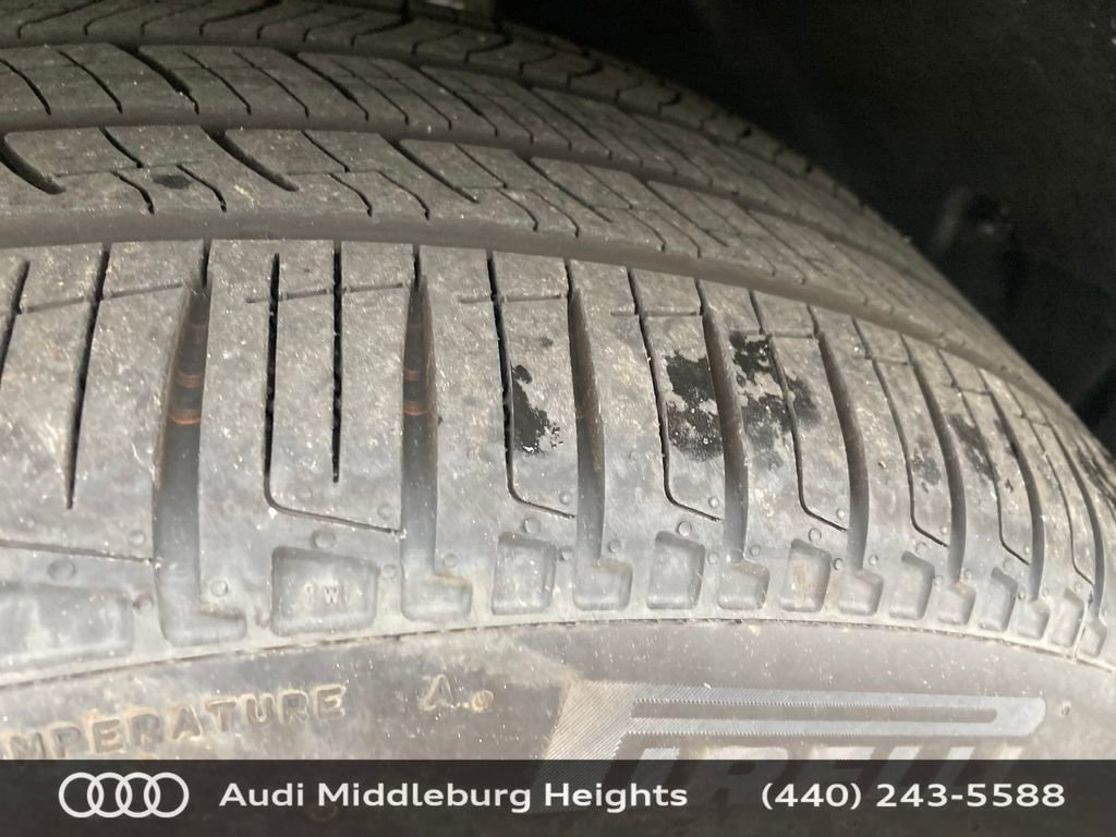 Used 2025 Audi Q5 Premium w/ Convenience Package image 16