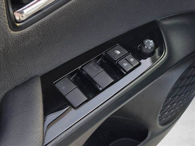 Certified 2022 Toyota Prius FWD image 12