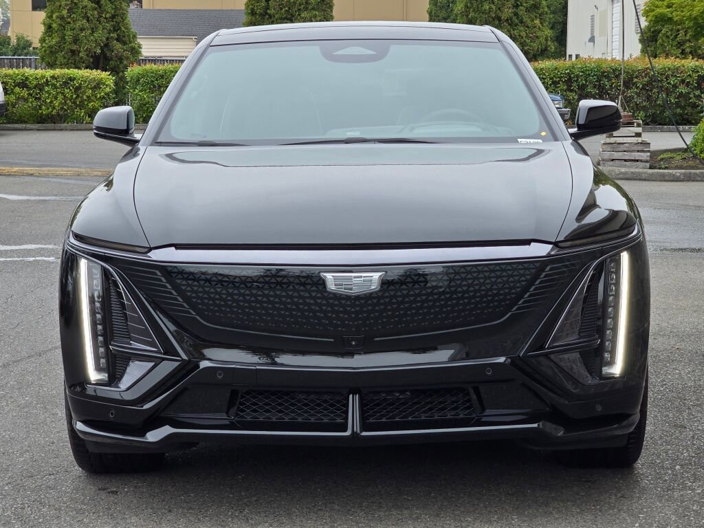 New 2026 Cadillac Lyriq V image 12