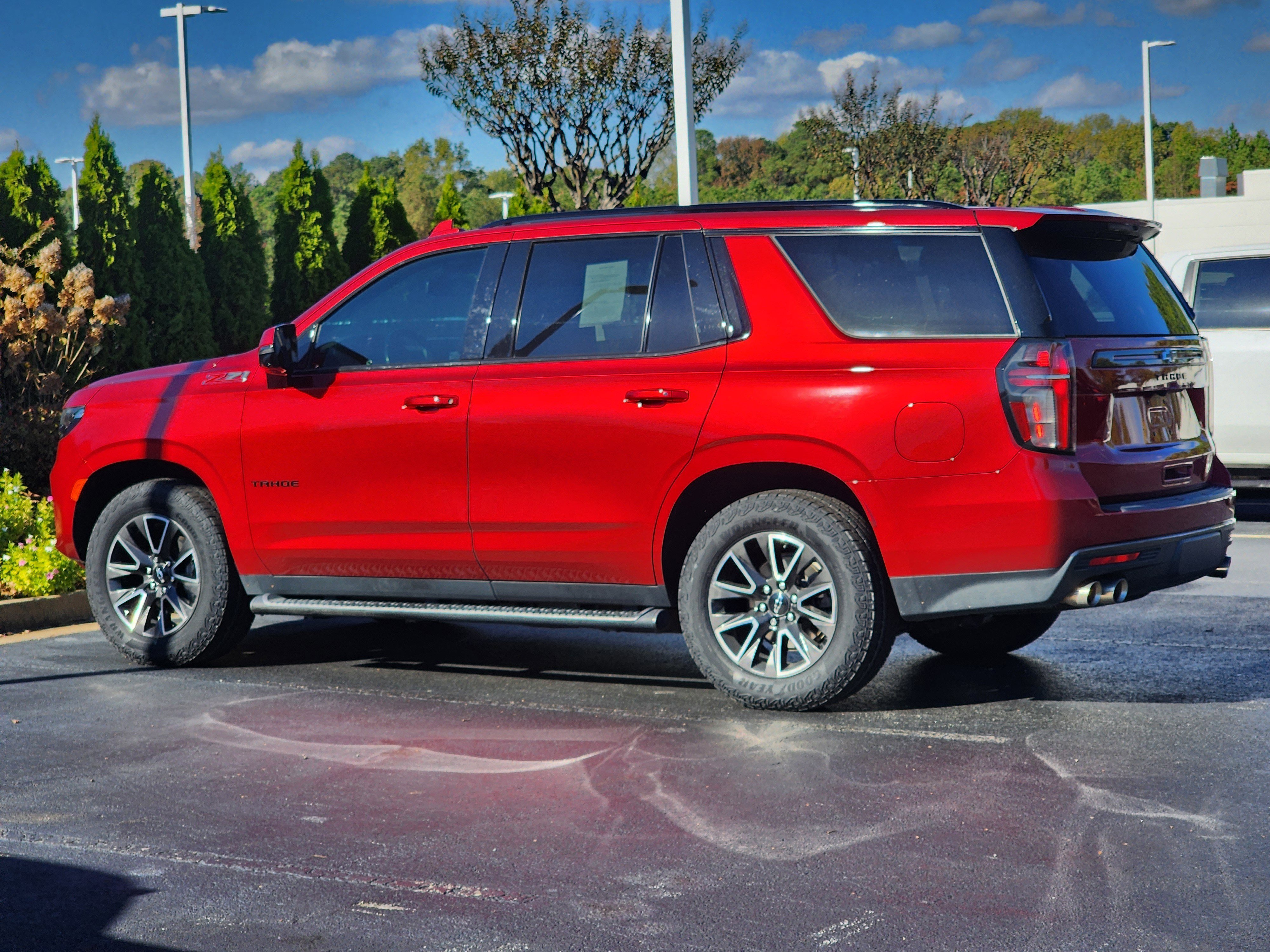 Used 2022 Chevrolet Tahoe Z71 w/ Z71 Off-Road Package image 10