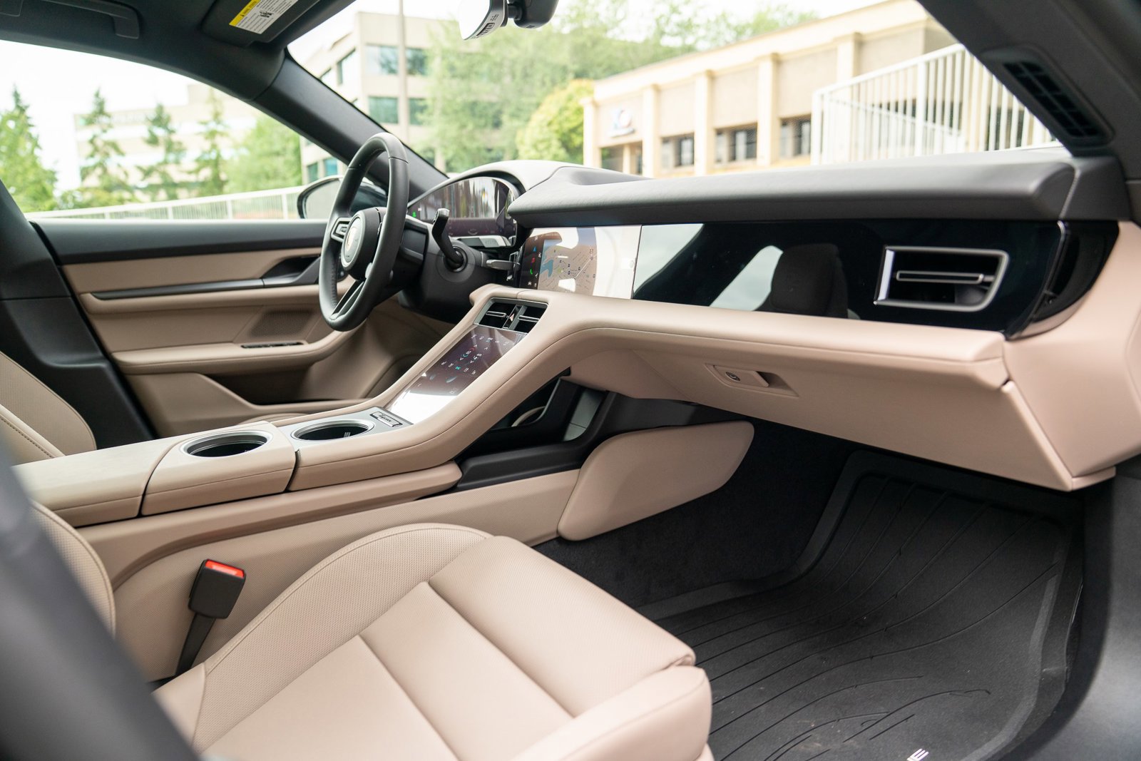 Certified 2025 Porsche Taycan image 20