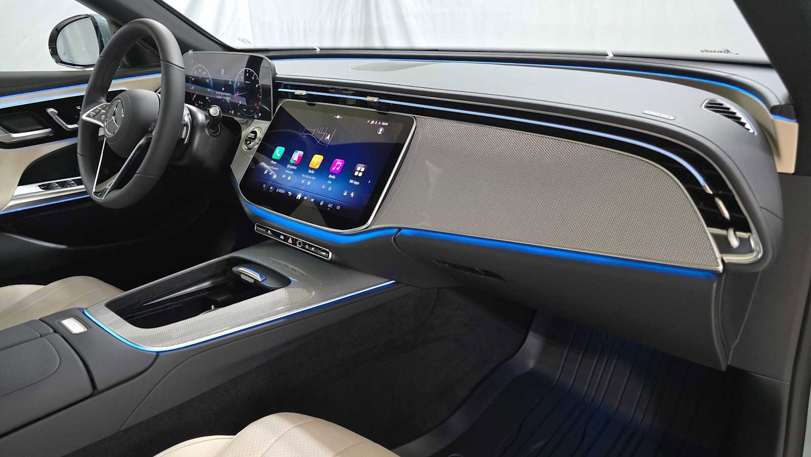 New 2026 Mercedes-Benz E 350 4MATIC Sedan image 11