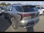 Used 2025 Chevrolet Traverse LT image 4