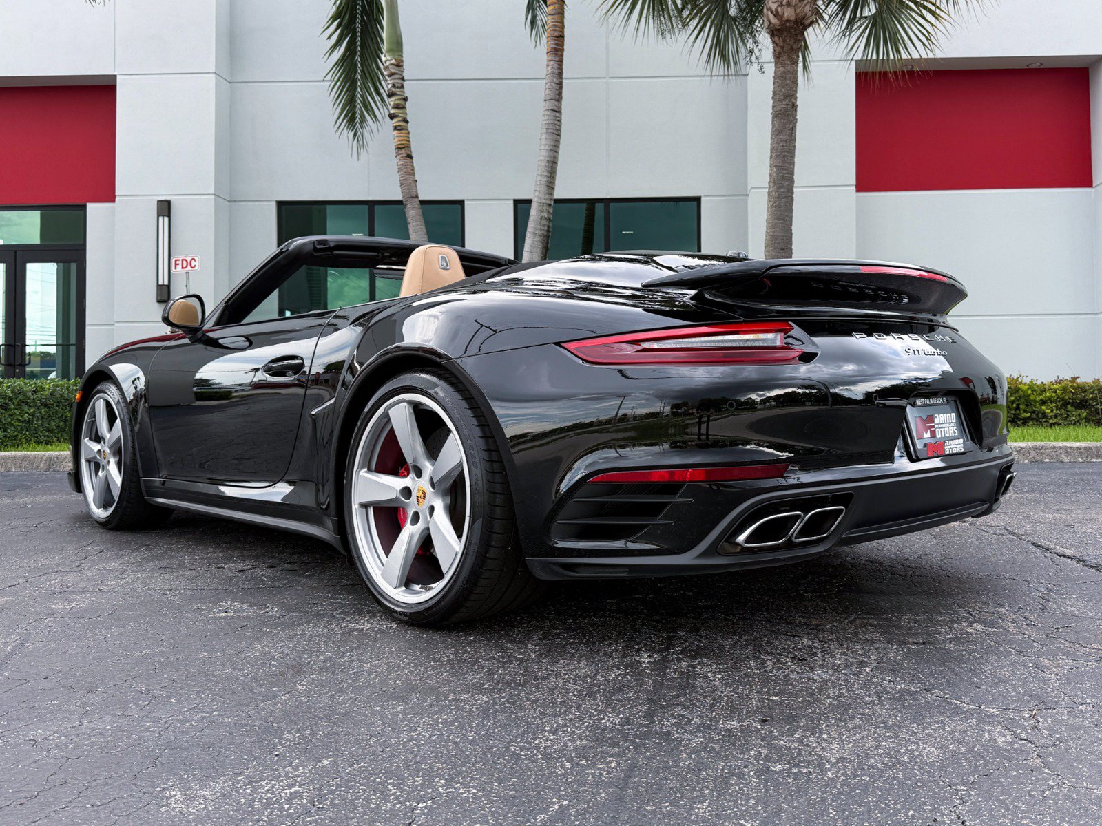 Used 2019 Porsche 911 4 Cabriolet AWD/4WD image 17