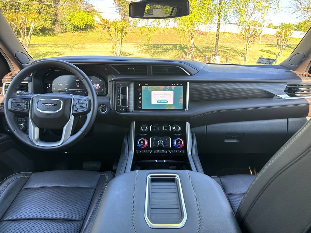 Used 2023 GMC Yukon XL Denali w/ Max Trailering Package image 13