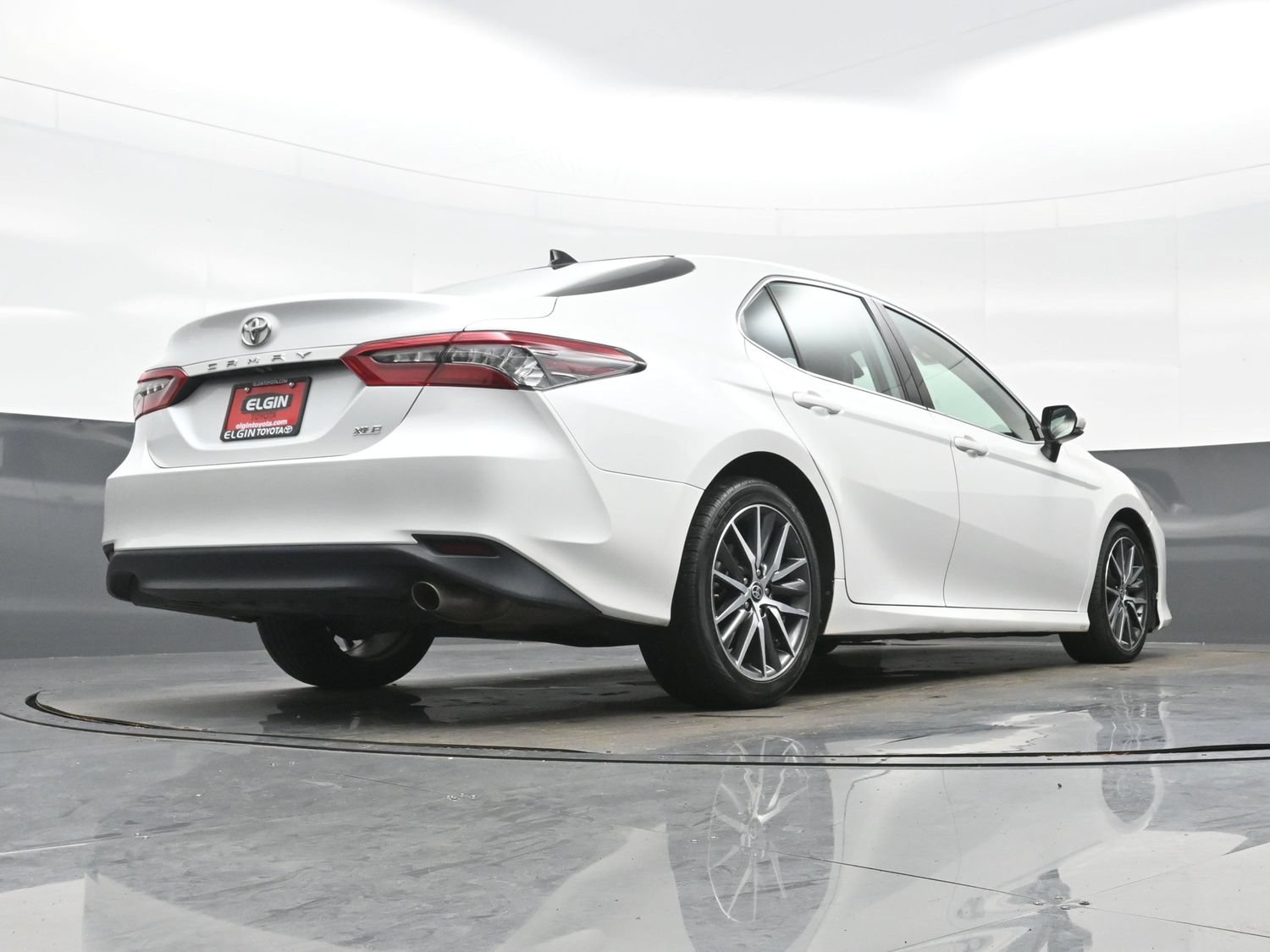 Used 2023 Toyota Camry XLE FWD image 33