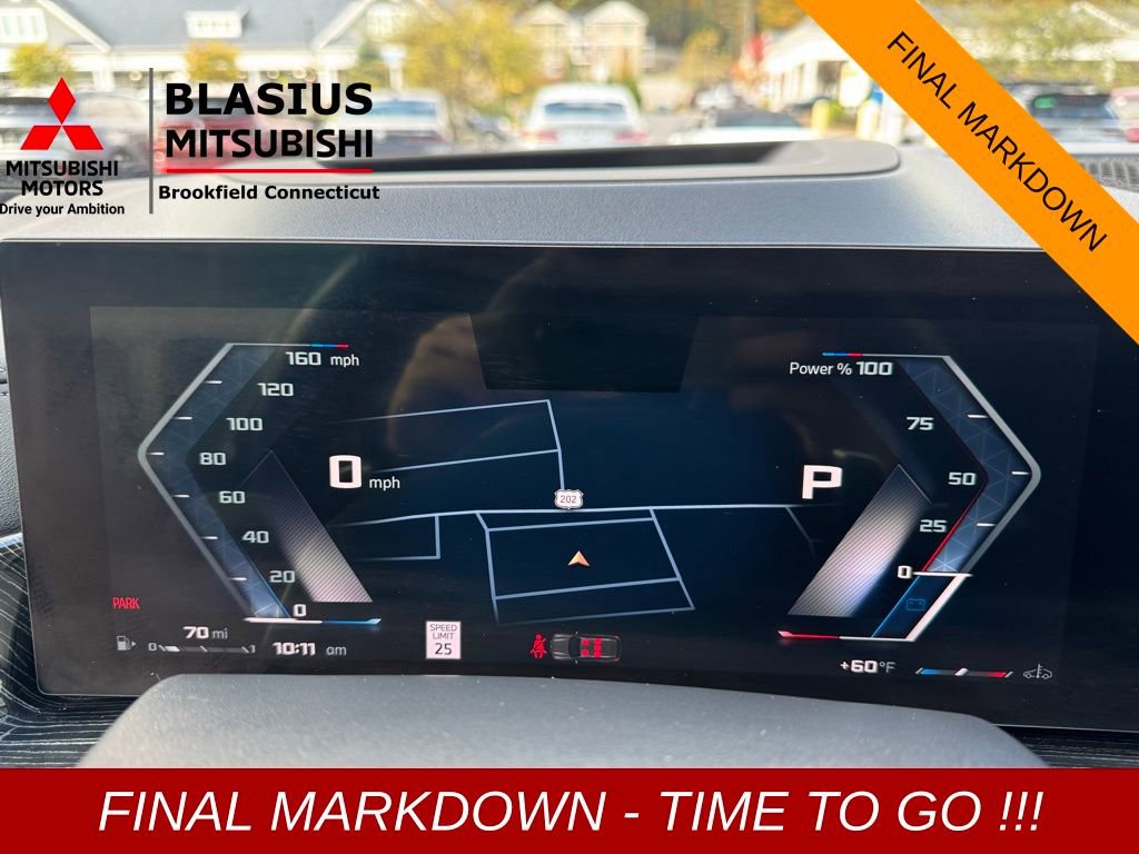 Used 2025 BMW X7 M60i w/ Climate Comfort Package image 27