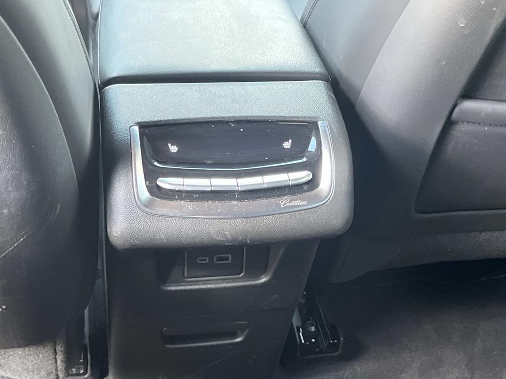 Certified 2024 Cadillac XT6 Sport w/ LPO, Floor Liner Package AWD/4WD image 18