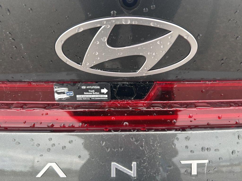New 2026 Hyundai Elantra SEL Sport Premium image 27