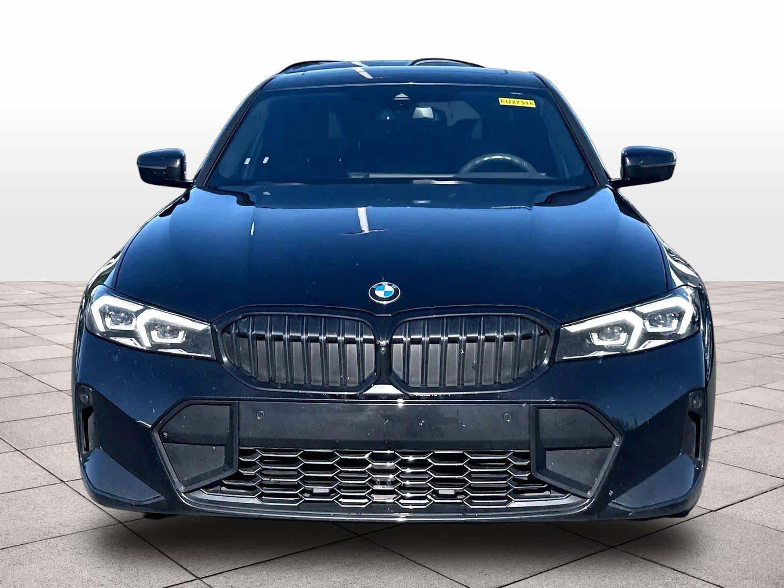 Used 2023 BMW 330i Sedan w/ M Sport Package RWD image 2