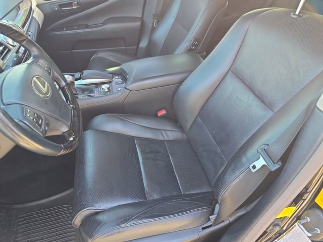 Used 2014 Lexus LS 460 AWD w/ Comfort Package image 18