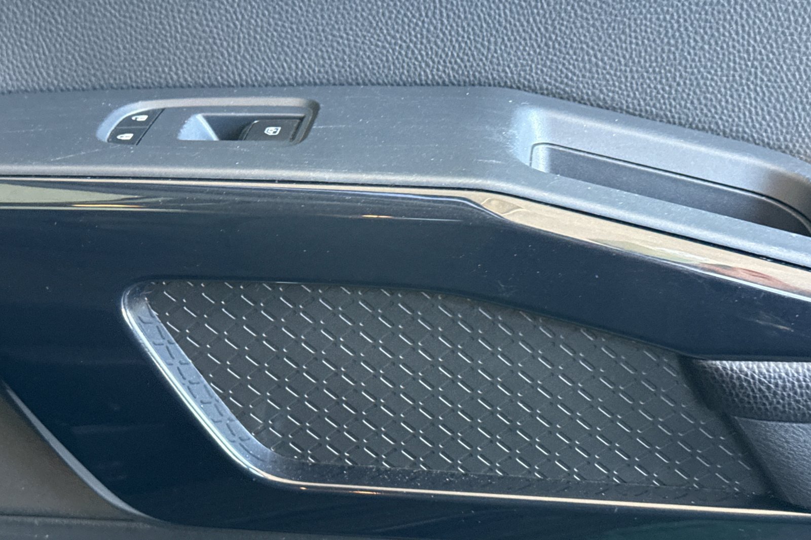 Certified 2025 Nissan Pathfinder SV AWD/4WD image 24