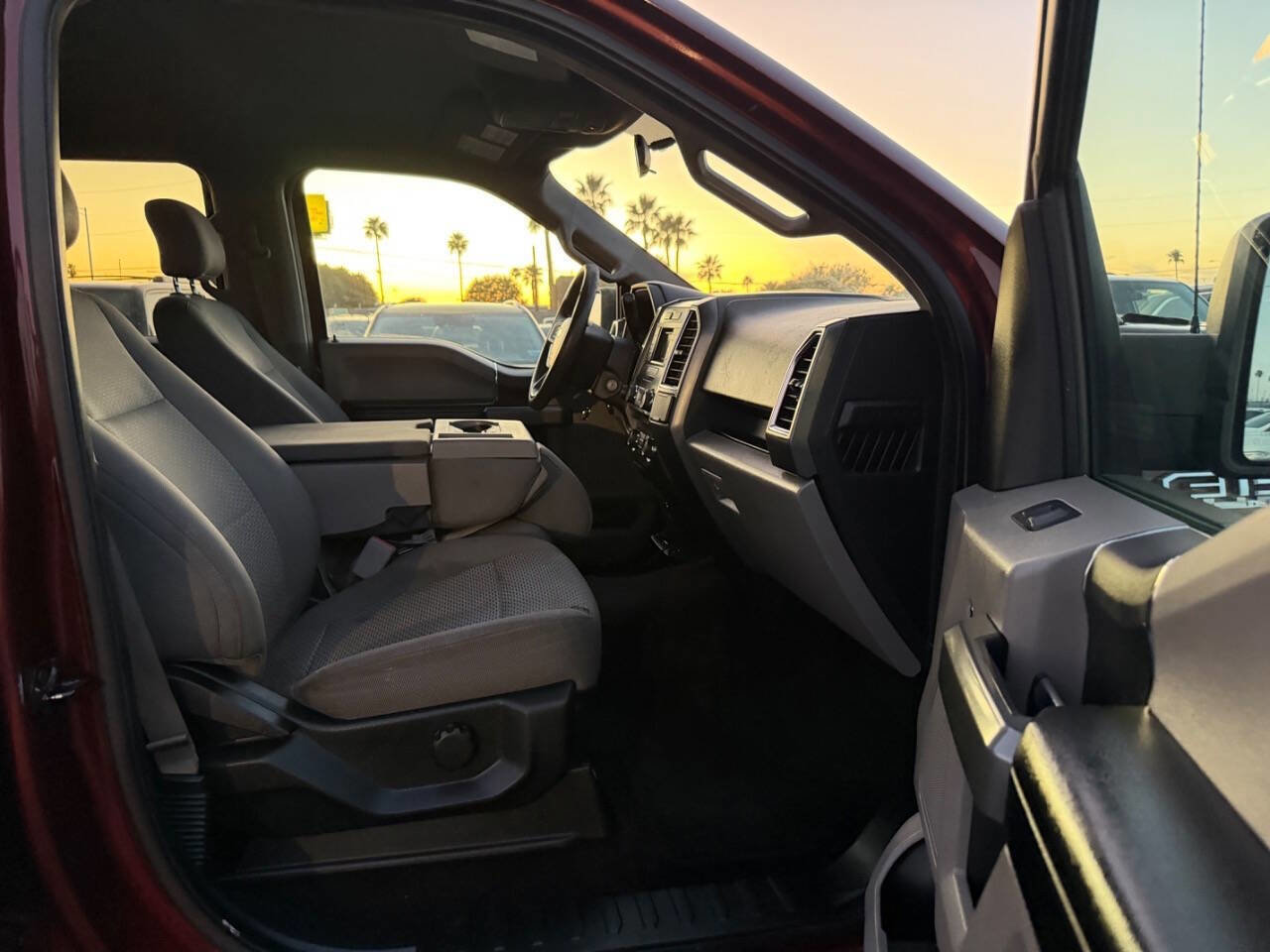 Used 2016 Ford F150 XLT image 23