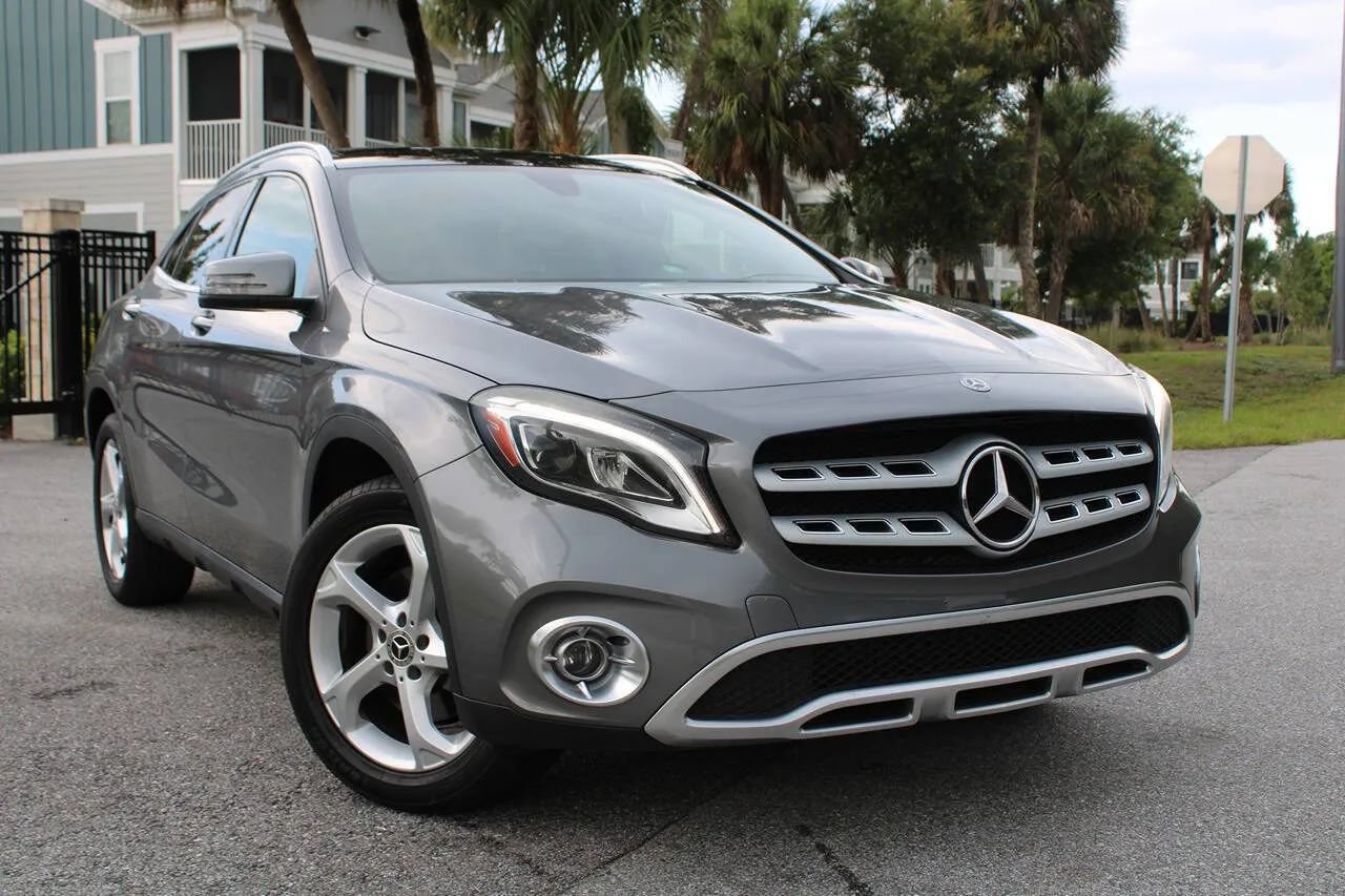 Used 2018 Mercedes-Benz GLA 250 4MATIC w/ Premium Package image 1