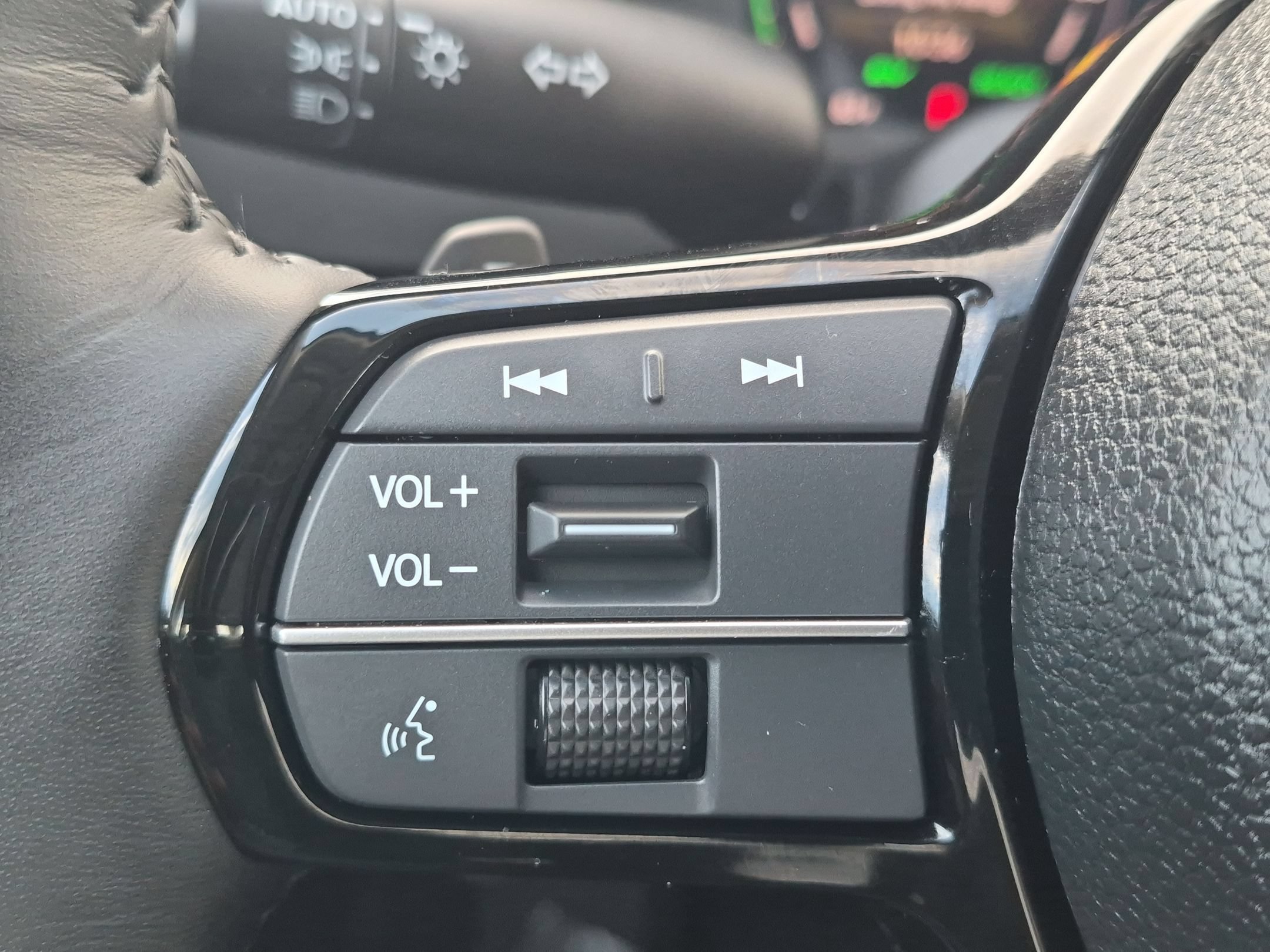 Certified 2025 Honda Accord Touring image 14