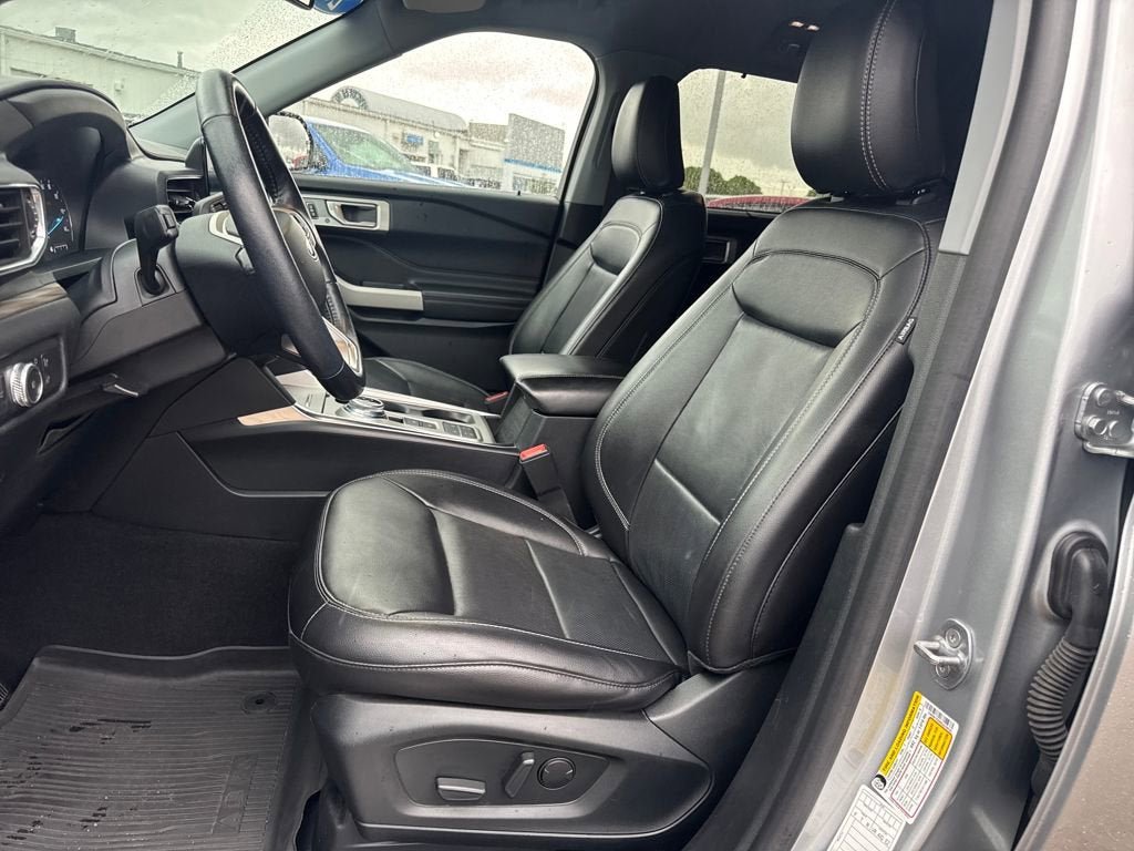 Used 2022 Ford Explorer Limited RWD image 17