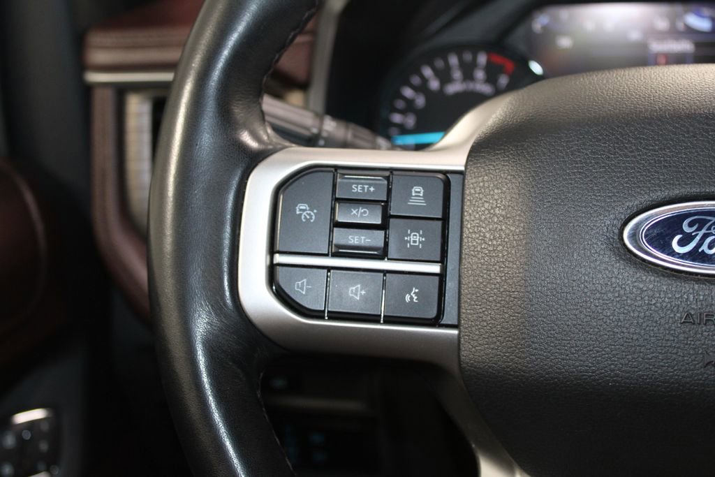 Used 2024 Ford Expedition Limited image 40