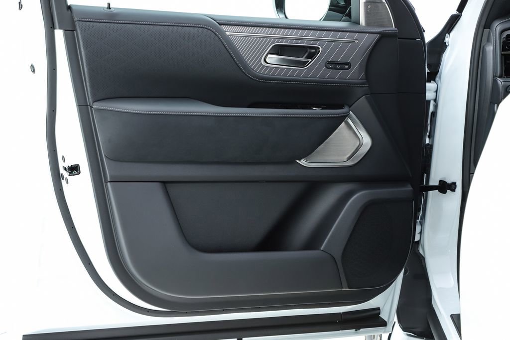 New 2026 INFINITI QX80 Autograph w/ Premium Cargo Package image 18
