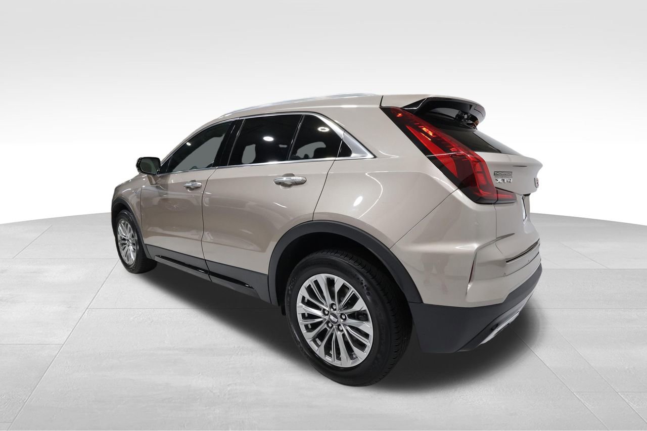 Certified 2024 Cadillac XT4 Premium Luxury image 2