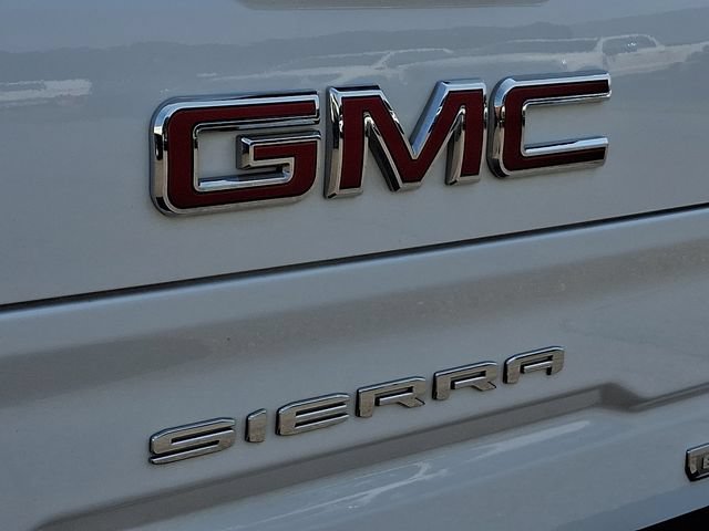 Used 2022 GMC Sierra 1500 Elevation w/ Elevation Premium Package AWD/4WD image 33
