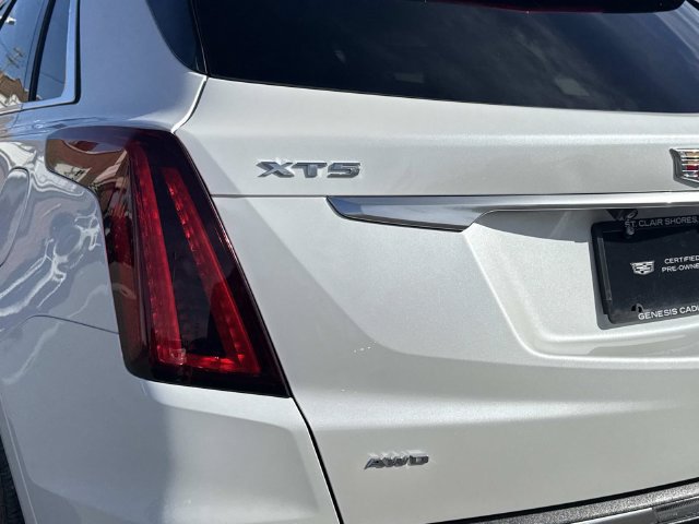 Certified 2024 Cadillac XT5 Luxury w/ LPO, Floor Liner Package AWD/4WD image 39