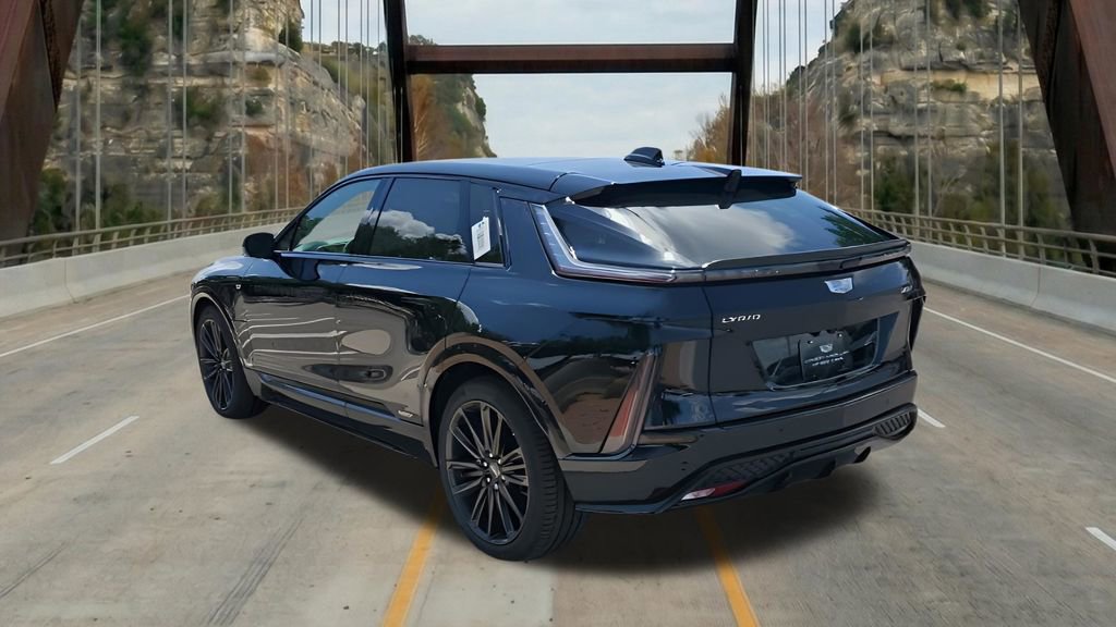 New 2026 Cadillac Lyriq V image 9