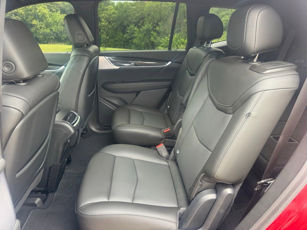 Used 2023 Cadillac XT6 Sport w/ LPO, ONYX Package AWD/4WD image 13