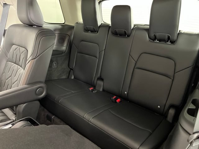 New 2026 Nissan Pathfinder Platinum FWD image 48