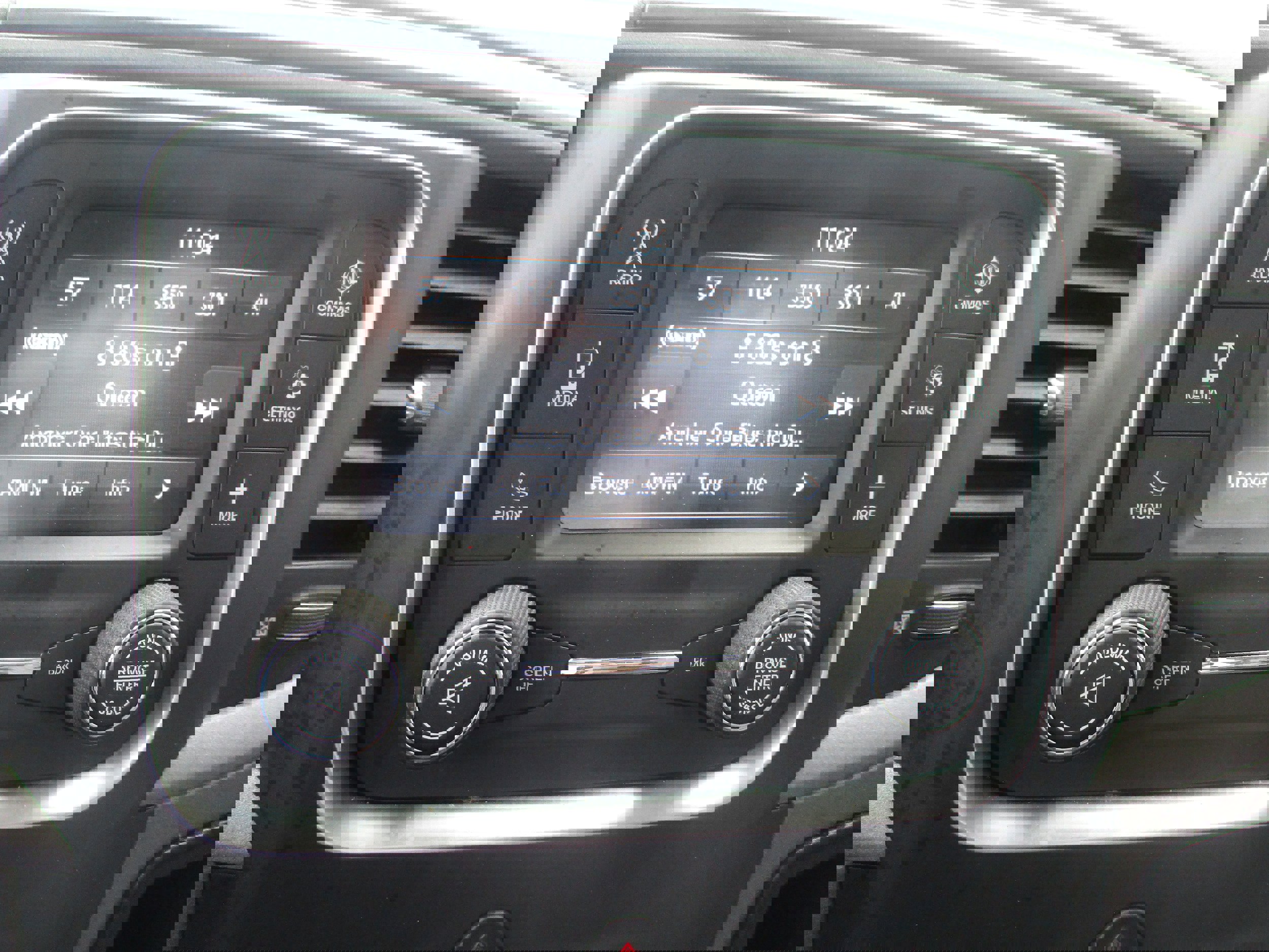 Used 2018 RAM 2500 Tradesman w/ Chrome Appearance Group image 18