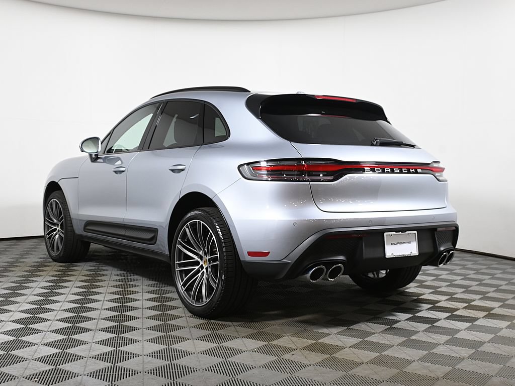 Used 2026 Porsche Macan AWD/4WD image 3