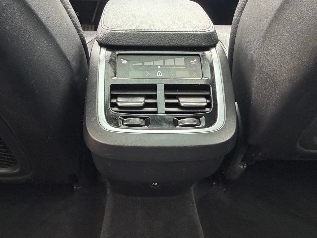 Used 2019 Volvo XC90 T6 Momentum w/ Protection Package Premier AWD/4WD image 32