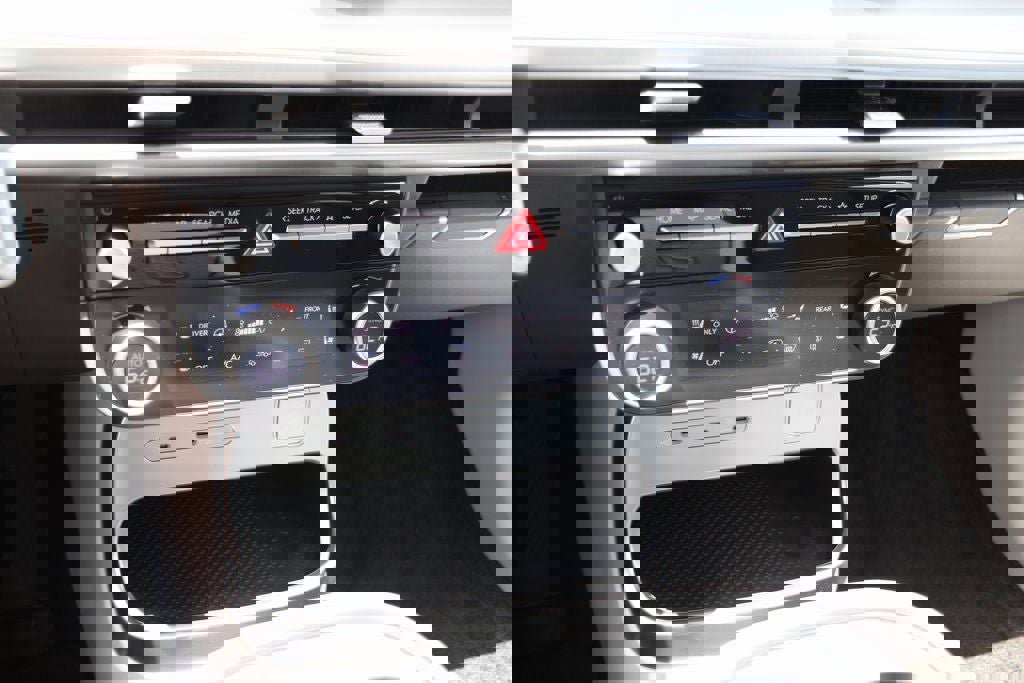 New 2026 Hyundai Ioniq 9 SEL image 13