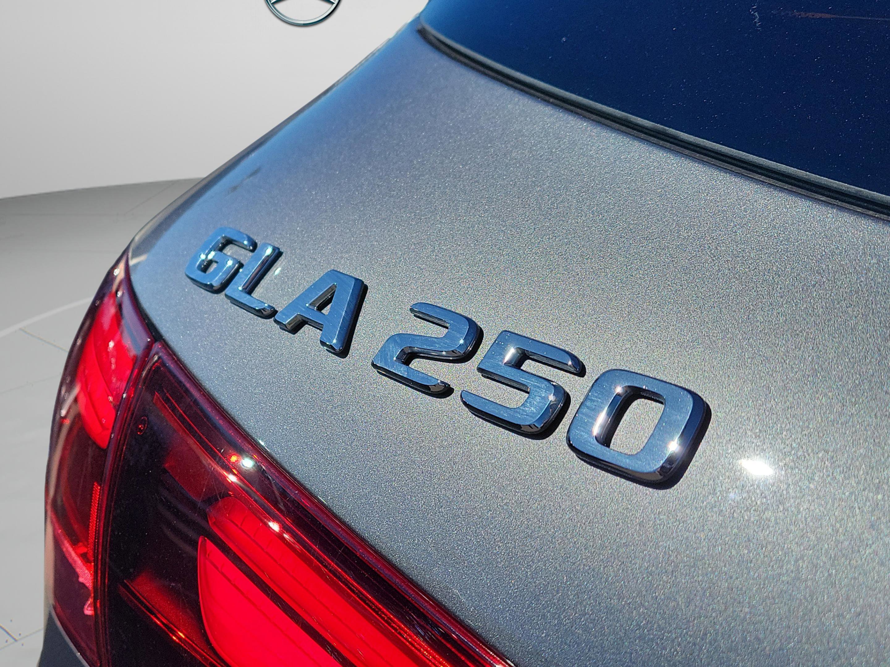 Certified 2026 Mercedes-Benz GLA 250 image 33