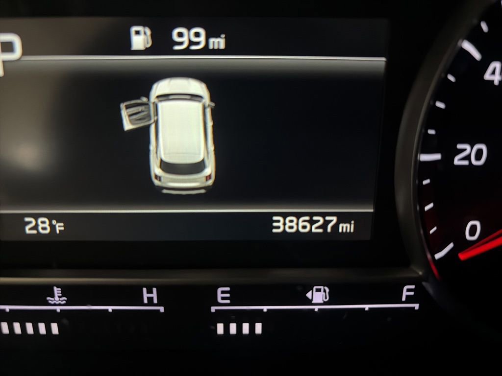 Used 2022 Kia Sorento LX image 7