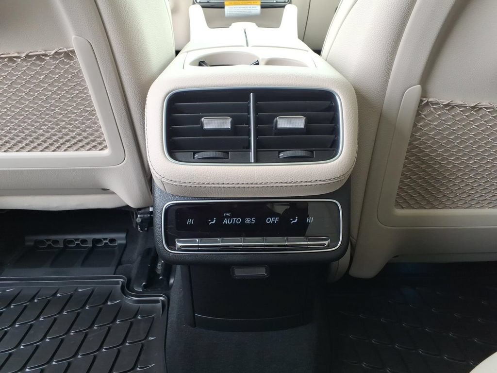 New 2026 Mercedes-Benz GLS 450 4MATIC image 27