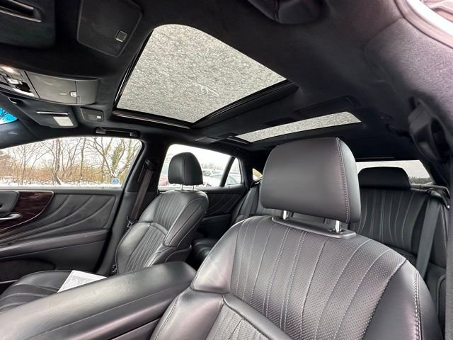 Used 2021 Lexus LS 500 AWD w/ Interior Upgrade Package image 27