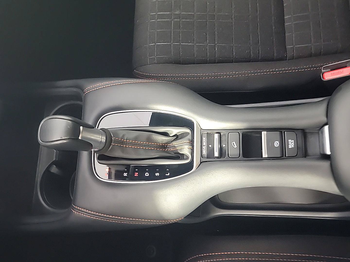 Certified 2024 Honda HR-V Sport image 32
