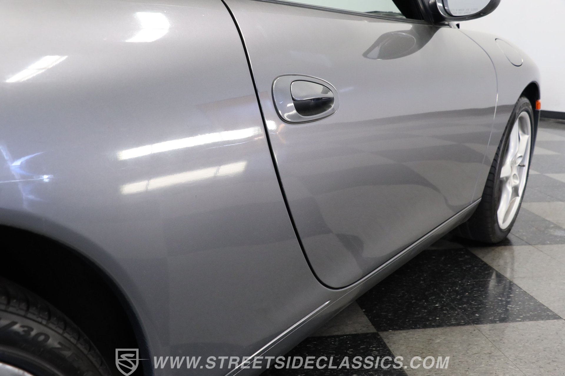 Used 2002 Porsche 911 Carrera 4 AWD/4WD image 27