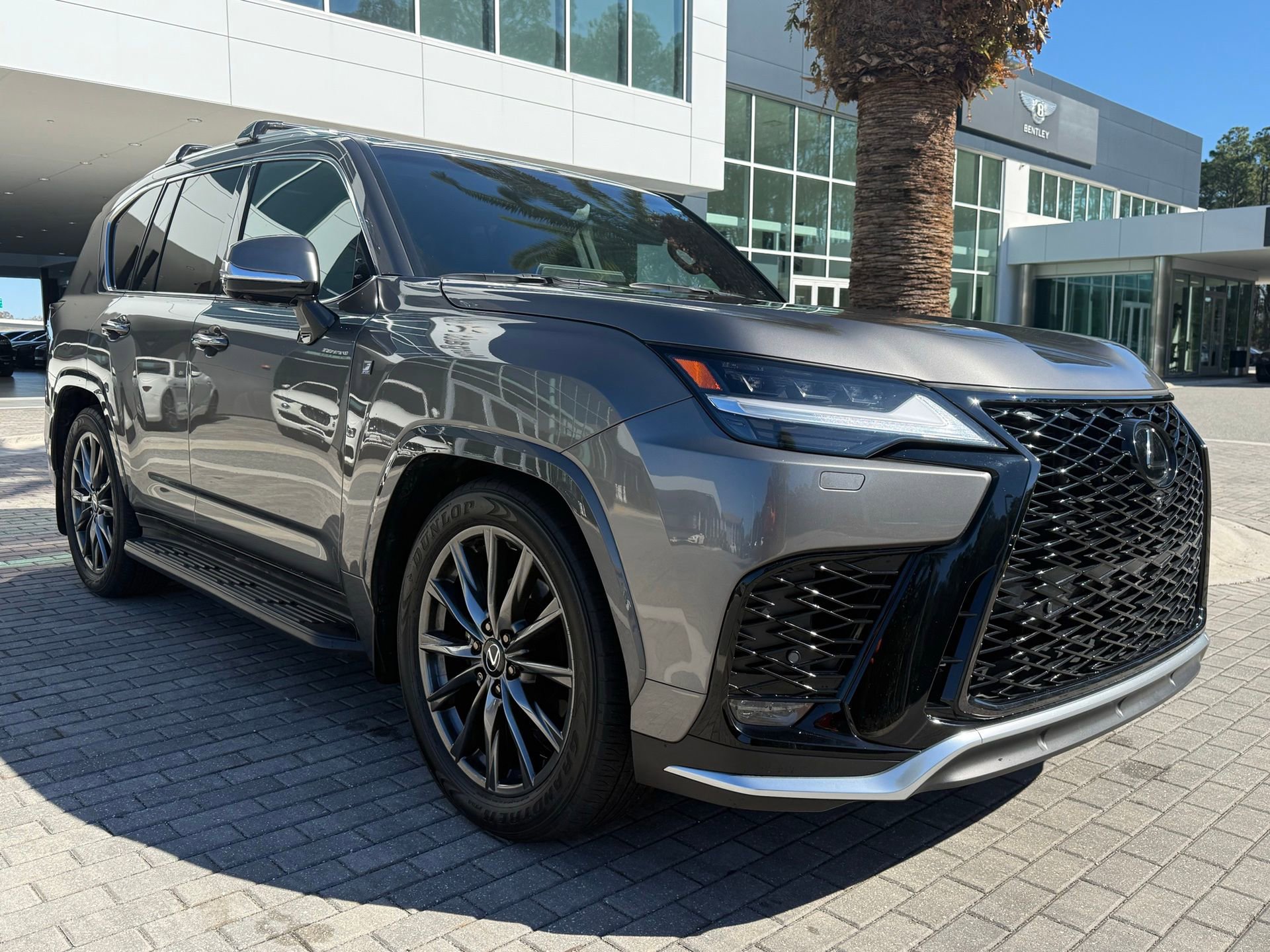 Used 2024 Lexus LX 600 F Sport image 7