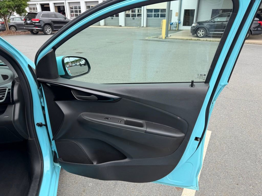 Used 2022 Chevrolet Spark LT FWD image 28